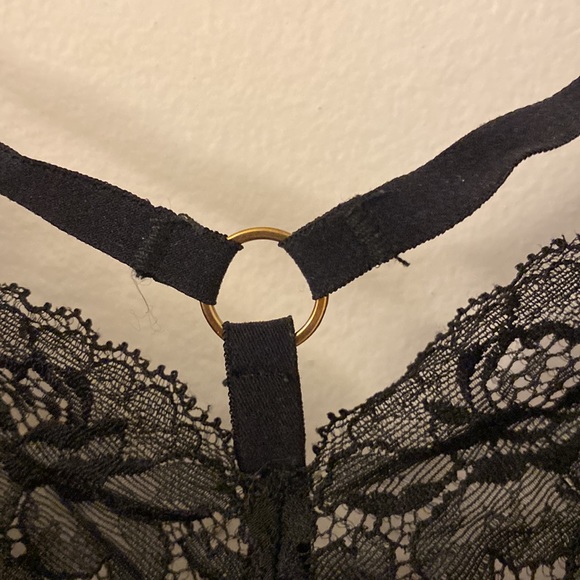 BLACK SEXY LACE STRAPPY STRAP BRALETTE - Picture 2 of 5